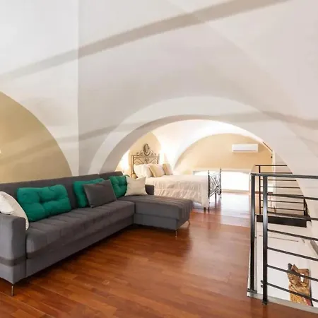 Comfortable In With Modern Amenities Apartament *