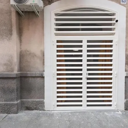 Comfortable In With Modern Amenities Appartamento