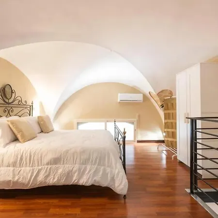 Comfortable In With Modern Amenities Apartment *